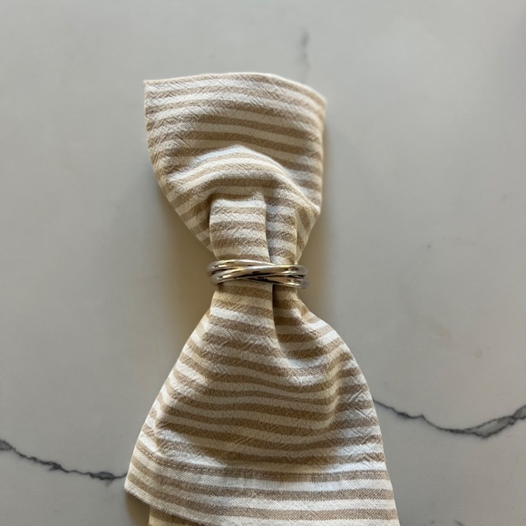 Crate & Barrel | 3-Ring Napkin Ring | Set of 12 - 6 brand new - Picture 5 of 5